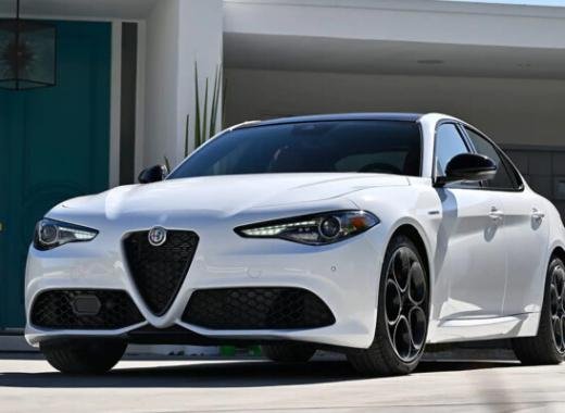 Alfa Romeo Giulia Quadrifoglio 2024