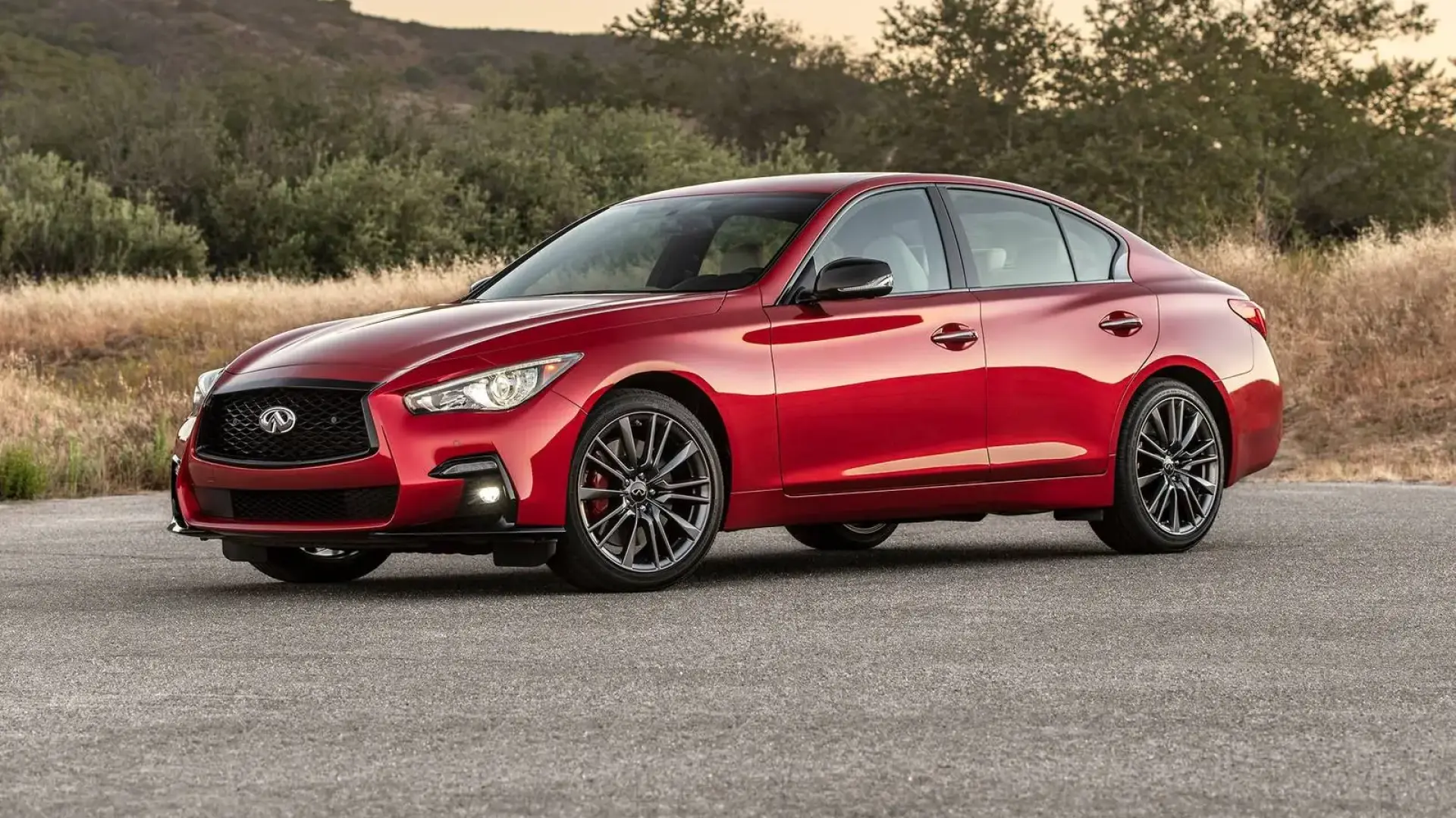 Infiniti Q50 Red Sport 400 AWD 2024
